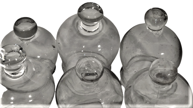 OSMANLI ALTI ADET FARKLI BOY MODEL  VE DEGİŞİK ÖLCÜ BOYLARDA  HACAMAT VAKUM ŞİŞESİ TUTMA YERLERİ CAM SORUMNSUZ