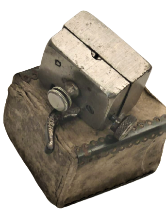 OSMANLI HACAMAT MAKİNESİ ORJİNAL KUTUSUNDA 12 BICAKLI MEKANİK PİRİNC SORUNSUZ CALIŞAN 