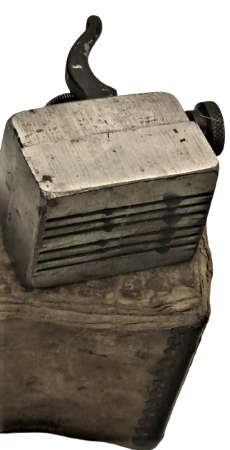 OSMANLI HACAMAT MAKİNESİ ORJİNAL KUTUSUNDA 12 BICAKLI MEKANİK PİRİNC SORUNSUZ CALIŞAN 