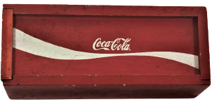 COCACOLA REKLAMLI AHŞAP SURGULU KAPAKLI KIRMIZI  BEYAZ YAZILI KUTU SAKLAMA KABI