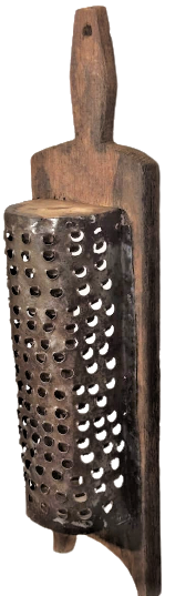 OSMANLI EL USTA YAPIMI MUTFAK RENDESİ AHŞAP ÜZERİNE METAL DELİKLİ BICAKLAR 