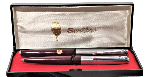 SCRIKSS DOLMA KALEM TAKIM NO 44 KUTUSUNDA KULLANILMAMIŞ TAKIM TUKENMEZ VE POMPALI DOLMAKALEM BORDO RENKDE