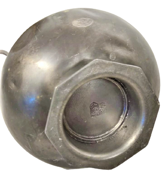 1960 REIN ZİNN ZİN ETAIN İTALYAN PETRO METAL VAZO CİFT TARAFINDA ASLAN BAŞI VE KULPLAR BULUNAN ALTI DAMGALI