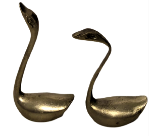 İKİ ADET PİRİNC KUGU EL TESVİYESİ YAPIMI  DEGİSİK HAREKETLİ BİBLO 7  9 CM BOYLARINDA