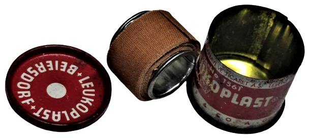 1974 LEUKOPLAST BEIERSDORF TENEKE KAPAKLI KUTUDA BEZ BANT ECZACIBAŞI İLAC SANAYİVE TİCARET AŞ LEVENT İSTANBUL