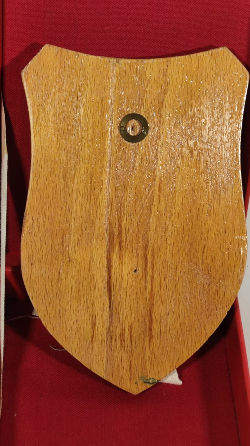 1950 K.K.K.  MU. ANA DP VE FB. KOMUTANLIĞI MU.KD.BNB. YALCIN SATIR 700. MD..ANA DP VE FB. K.LIGI GEZİ ANISI NA VERİLMİŞ ŞİLT