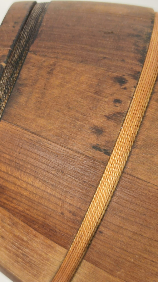 AHŞAP FICI MEŞE  AHŞAP PARCALI BİRLEŞTİRİLEREK BAGLANARAK ELDE YAPILMIŞ ALT KAİDELİ MUSLUKLU