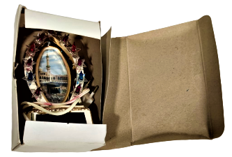 KENARLARINDA UFAK RENKLİ LANBALAR IŞIKLI CEKMECELİ MEKKE KABE GÖRSELLİ GECE LAMBASI KUTUSUNDA İTALYAN MALI