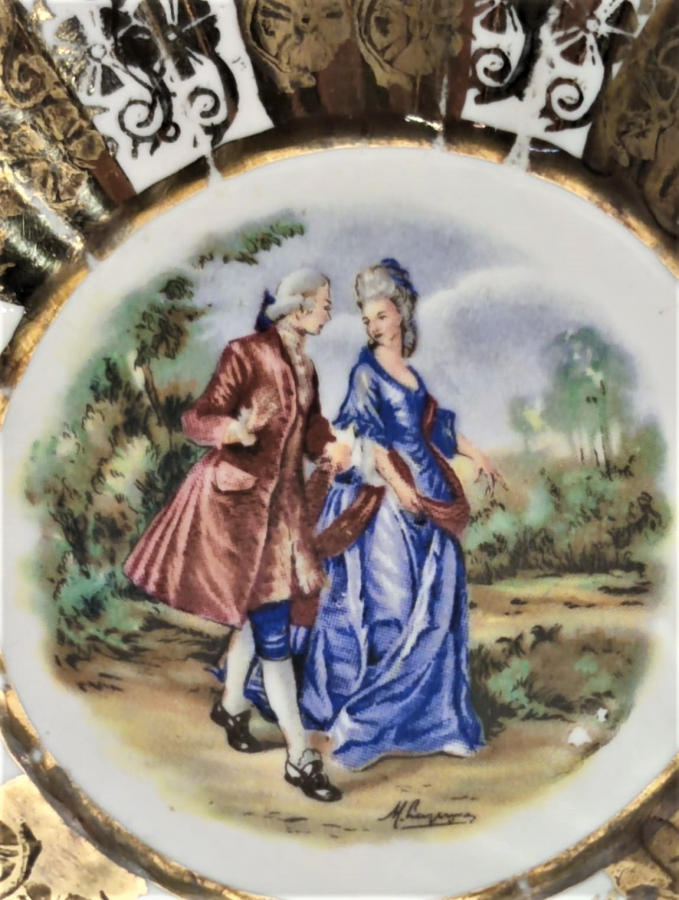 1970 ALTI ADET  ALTIN EL CEKME İÇERLERİ FARKLI RESİMLİ PORSELEN CAY TABAGI ROYAL PORSELEN