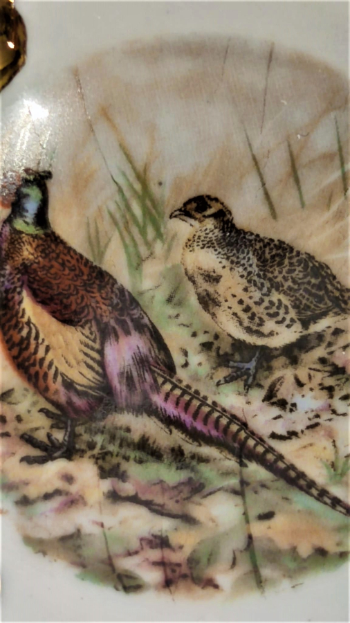 LİMOGES CİFT KÜLLÜK İCERLERİNDE KUŞ RESİMLİ DÖRTLÜ SIGARA KOYMA YERİ BULUNMAKTA KÜL TABLASI 