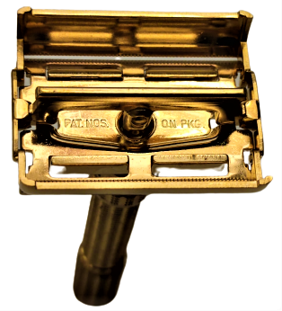 1966 GILLETTE ARISTOCRAT GOLD PLATED ADJUSTABLE SAFETY RAZOR IN ORIGINAL CASE 24 K GOLD PLATE FUL AYARLI TRAŞ MAKİNESİ
