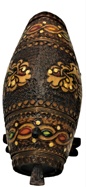 AHŞAP FICI MEŞE AHŞAP PARCALI BAGLANARAK ELDE YAPILMIŞ ALT KAİDELİ MUSLUKLU ÜZERİ EL İŞCİLİKLİ UFAK BOYDA