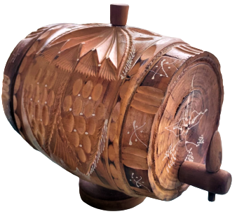 AHŞAP ÜZERİ EL OYMA ÜZÜM SALKIMLI EL YAPIM 4 LİTRELİK KAİDELİ MUSLUKLU FICI TAMAMEN EL YAPIMIDIR