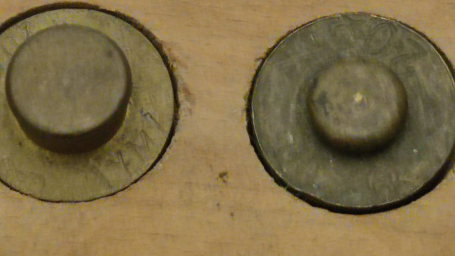 1960 COKLU AHŞAP MASİF KUTUSUNDA PİRİNC TARTI AGIRLIK TERAZİ AĞIRLIKLARI CEŞİTLİ FARKLI AGIRLIKLARDA