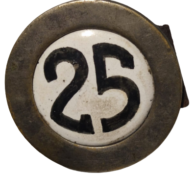 GÜMÜŞ KAPLAMA ORTASI SICAK MİNE BEYAZ ÜZERİNE LACİVERT RENKDE  25 NUMARA 8 CM CAPINDA