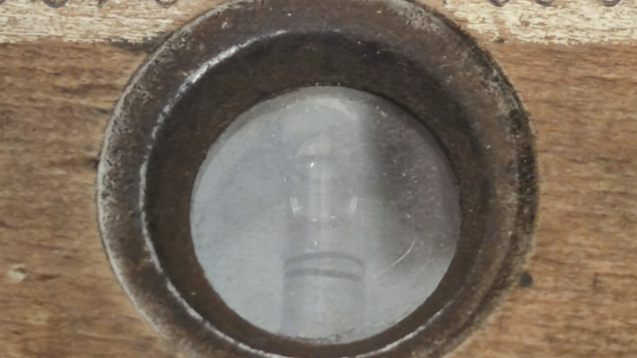 YENER YERLİ TERAZİ AHŞAP KENARLAR SAAT KISMI YUVARLAK METAL CERCEVELİ ÜZERİ CETVELLİ SU TERAZİSİ