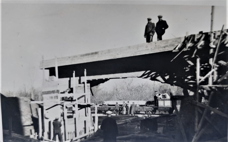 1933 NAZİLLİ SÜMERBANK BASMA FABRİKASI TEMELİNDE KURULUMUNA KADAR CEKİLMİŞ SİYAH BEYAZ ORJİNAL FOTOGRAFLARI 