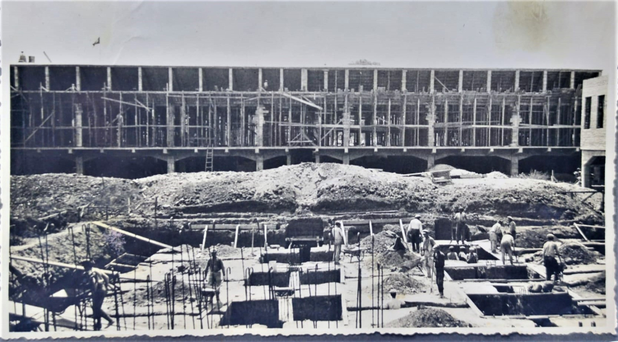 1933 NAZİLLİ SÜMERBANK BASMA FABRİKASI TEMELİNDE KURULUMUNA KADAR CEKİLMİŞ SİYAH BEYAZ ORJİNAL FOTOGRAFLARI 