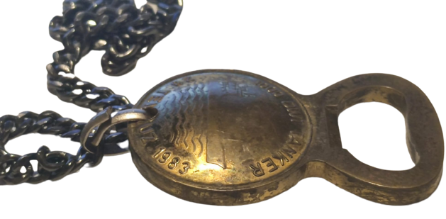 1455 TAŞKIZAK TERSANESİ KOMUTANLIGI    28 TEMMUZ 1983 1000 DWT TANKER BRONZ  ŞİŞE KAPAGI ACACAK 