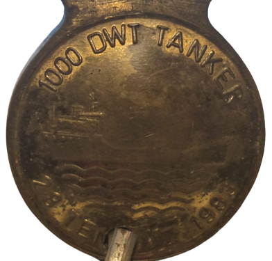 1455 TAŞKIZAK TERSANESİ KOMUTANLIGI    28 TEMMUZ 1983 1000 DWT TANKER BRONZ  ŞİŞE KAPAGI ACACAK 