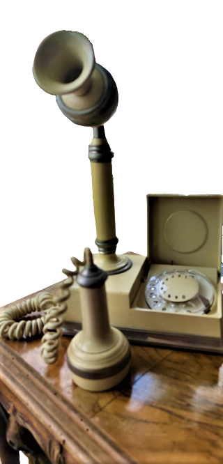 1980 ESKİ TİP ÇEVİRMELİ MEKANİK KREM RENKDE TELEFON TELKOM RWT MALWA POLONYA