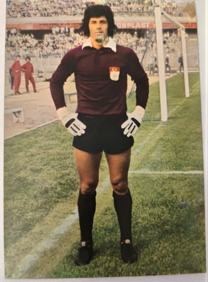 1970 YILLAR GALATASARAY KALECİ YASİN ÖZDENAK GATASARAY FUTBOL TAKIM OYUNCUSU KALECİ  FORMASI İLE 