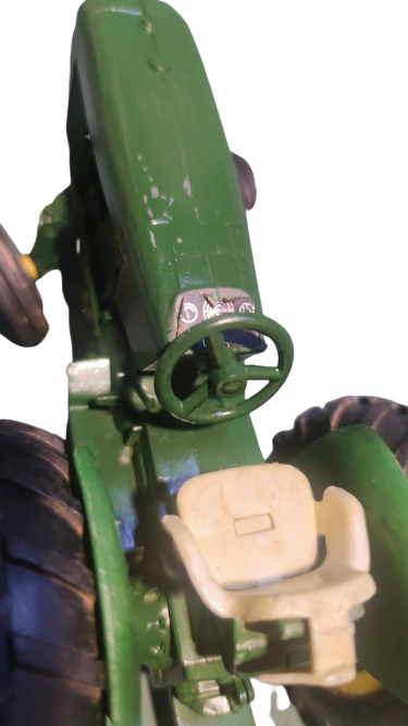 JOHN DEERE ERTL VINTAGE TOY TRACTOR 2440  DIE-CAST METAL MADE IN USA GÖVDE YEŞİL METAL TRAKTÖR HAREKETLİ OYNAR DİREKSİYON TEREKLERLER LASTİK