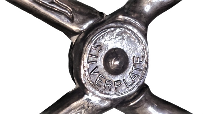 KEK PASTA BÖREK SERVİS SUNUM MAŞASI KOMPLE ÜZERİ  FEODAL MOTİF GÜMÜŞ KAPLAMA  MAKAS MAŞA 22 CM BOY