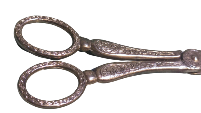 KEK PASTA BÖREK SERVİS SUNUM MAŞASI KOMPLE ÜZERİ  FEODAL MOTİF GÜMÜŞ KAPLAMA  MAKAS MAŞA 22 CM BOY