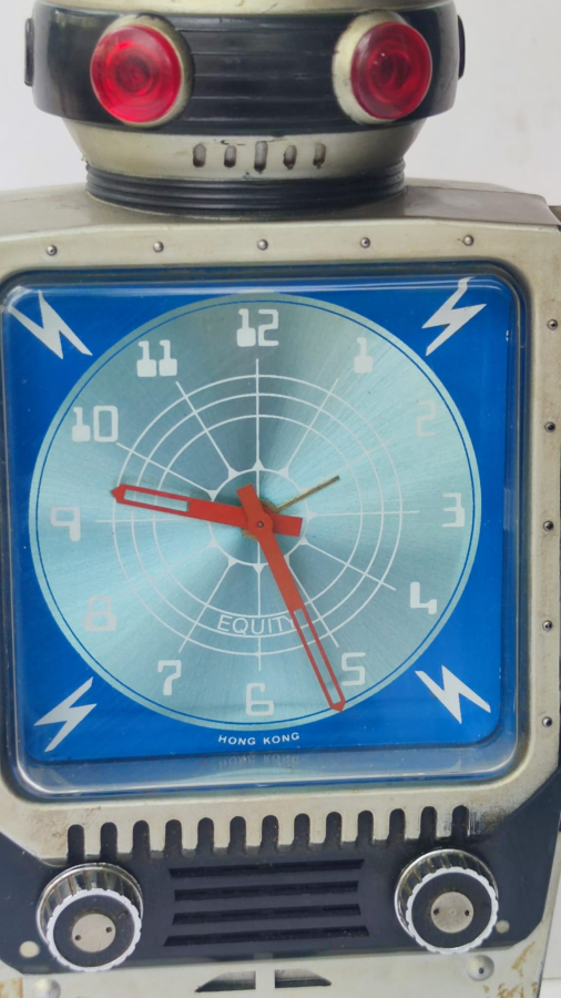1970 EQUITY HONG KONG CASE RADIO ROBOT KOLLAR HAREKETLİ  PİLLİ DADYO  KURMALI MEKANİK SAAT ÜRÜNUN EKSİKLERİ VARDIR HALİYLE