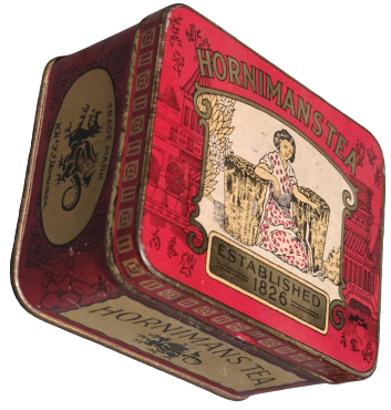 HORNIMANSTEA ESTABLISHED 1826 TENEKE KAPAKLI CAT KUTUSU CAY TOPLAYAN KUFELERDE TAŞIYAN CİFTCİ KADIN