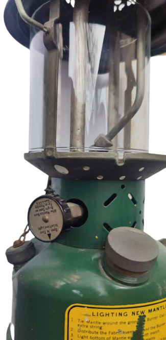 COLEMAN 1942 USA  LUKS PARAFİN GAZ AYDINLATICI LAMBA COLEMAN GAZ ISIK AYARLANABİLİR TEK MANTOLU AVCI KAMP FENER METAL YEŞİL RENK