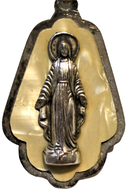 1950 MERYEM ANA MODONNA SEDEF UZERİNE KABARTMA ROLYEFT KOLYE ZİNCİRLİ