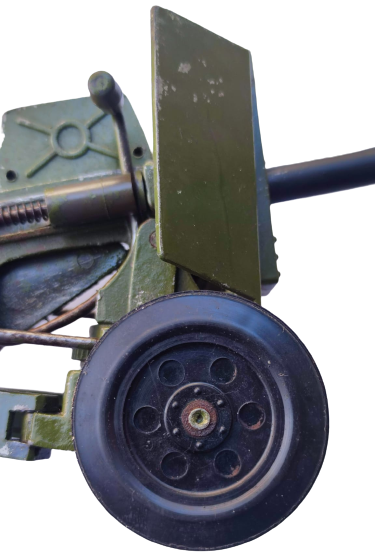 SSCB ESKİ RUS TOP ARABASI TEKERLEKLİ NAMLU ASAGI YUKARI VE SAGA SOLA HAREKETLİ OYNAR TOP KURMALI TETİKLİ MEKANİK MERMİ ATAR SAVAŞ TOPU 