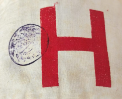 OSMANLI KOLLUK HASTA BAKICI KOLU  H HARFİ VE DAMGA BULUNMAKTA  HASTA BAKANLARIN KOLUNA TAKDIGI BEZ KOLLUK