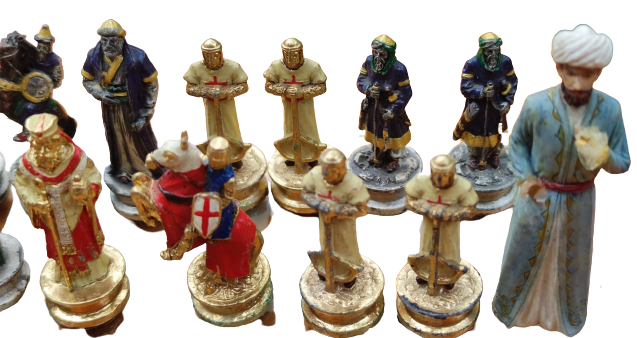 SATRANC TAKIMI  ALT CAM KAİDE GECİŞLİ DAMALI METAL KURŞUN DÖKÜM ÜZERLERİ EL BOYAMA FARKLI FORMLARDA PİYONLAR 