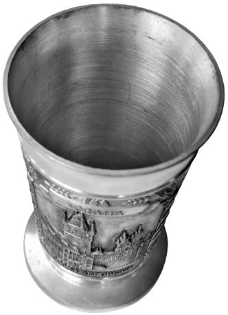 1960 REIN ZİNN ZİN ETAIN İTALYAN BARDAK ÜZERİ KABARTMA PRAGUE PRAHA PRAG GÖRSELLİ  TABANI DAMGALI