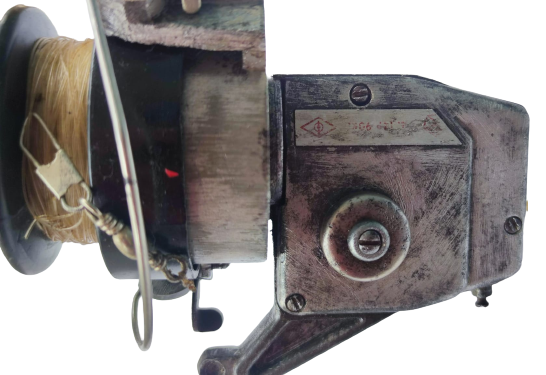 1960 SSCB RUS METAL OTOMATİK OLTA BALIK  TUTMA TAKIMI SORUNSUZ EKSİKSİZ