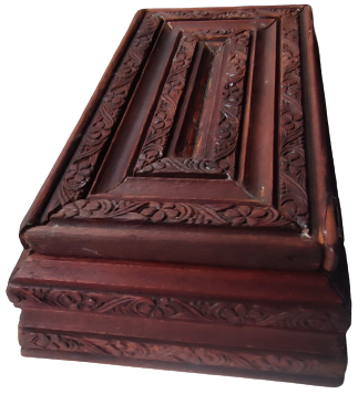 1930 AHŞAP UZERİ OYMA KAPAGI TAŞ AYNALI ERKEK TRAŞ TAKIM KUTUSU İCERSİ TAM 8 PARCA GEREKLİ MALZEMELERLE DOLU