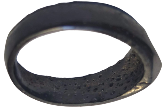 OSMANLI ZİHGİR YUZUK SİYAH BOYNUZDAN YAPILMIŞ BAŞ PARMAK İÇİN USTA İŞİ EL YAPIMI OKCU YUZUGÜ OVAL