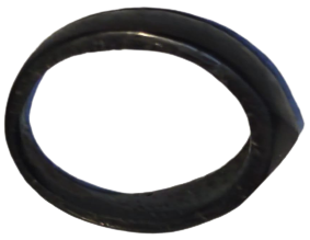 OSMANLI ZİHGİR YUZUK SİYAH BOYNUZDAN YAPILMIŞ BAŞ PARMAK İÇİN USTA İŞİ EL YAPIMI OKCU YUZUGÜ OVAL