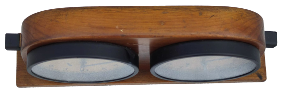 1960 SSCB SATRANC SKOR SAATİ AHŞAP ÜZERİNDE KURMALI CİFT MEKANIK SAAT OYUNCUNUN HER BİRİ İÇİN BİR SAAT 