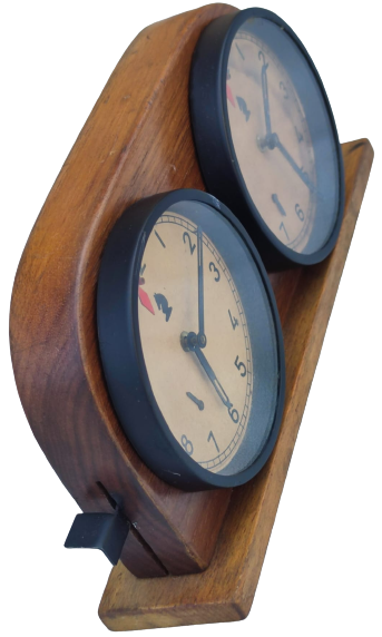 1960 SSCB SATRANC SKOR SAATİ AHŞAP ÜZERİNDE KURMALI CİFT MEKANIK SAAT OYUNCUNUN HER BİRİ İÇİN BİR SAAT 