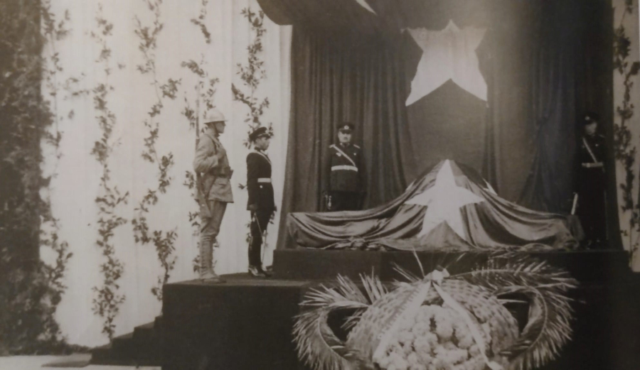 MUSTAFA KEMAL ATATURK NESA YAYINEVİ KAHVERENGİ ALTIN SICAK BASKILI  DERİ KAPAK 