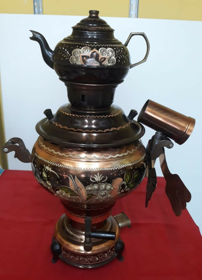 Bakır Semaver Çaydanlığı Maşası var Hem elektrikli hem kömürlü