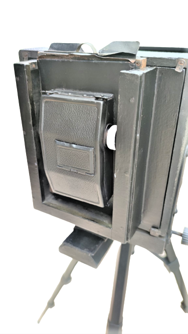 1900 AYAKLI KÖRÜKLU F KORISTKA SIDERAN MERCEKLİ İKİ FOKSIYONLU PLAN VE MARARA FİLM TAKILAN PROFOSYENEL STUDYO FOTOGRAF MAKİNESİ