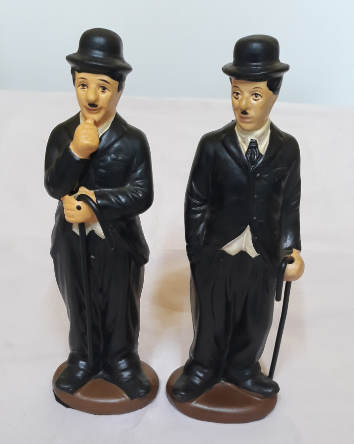thumbCHARLİ CAPLİN TERRACOTA BİBLO BOY 18 CM 2 ADET