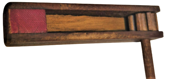 1960 KAYNANA ZIRILTISI AHŞAP MEKANİK OYUNCAK EL İLE SALLANARAK CEVRİLMEKTEDİR