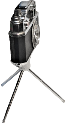 KKW PP 13449 MİNİ TRİPOT AYAKLI OBJEKTİFLİ FOTOĞRAF MAKİNESİ ŞEKLİNDE MEKANİK TAŞLI GAZLI CAKMAK LİGHTER JAPAN 1948