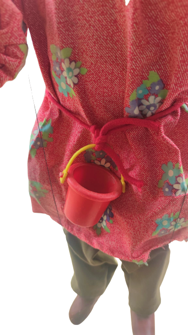 KEMAL SUNALIN OYNADIGI SÜT KARDEŞLER FİLMİNDE KULLANILAN GÜL YABANİ KUKLASI ELLE OYNATILAN EL YAPIM 1 METRE BOYUNDA 